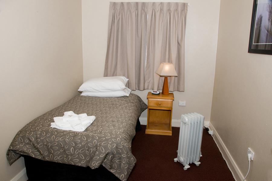 The Alpine Hotel Cooma Extérieur photo